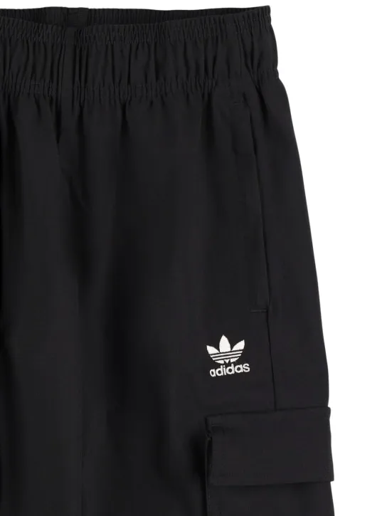 adidas Originals   Logo tech cargo pants 