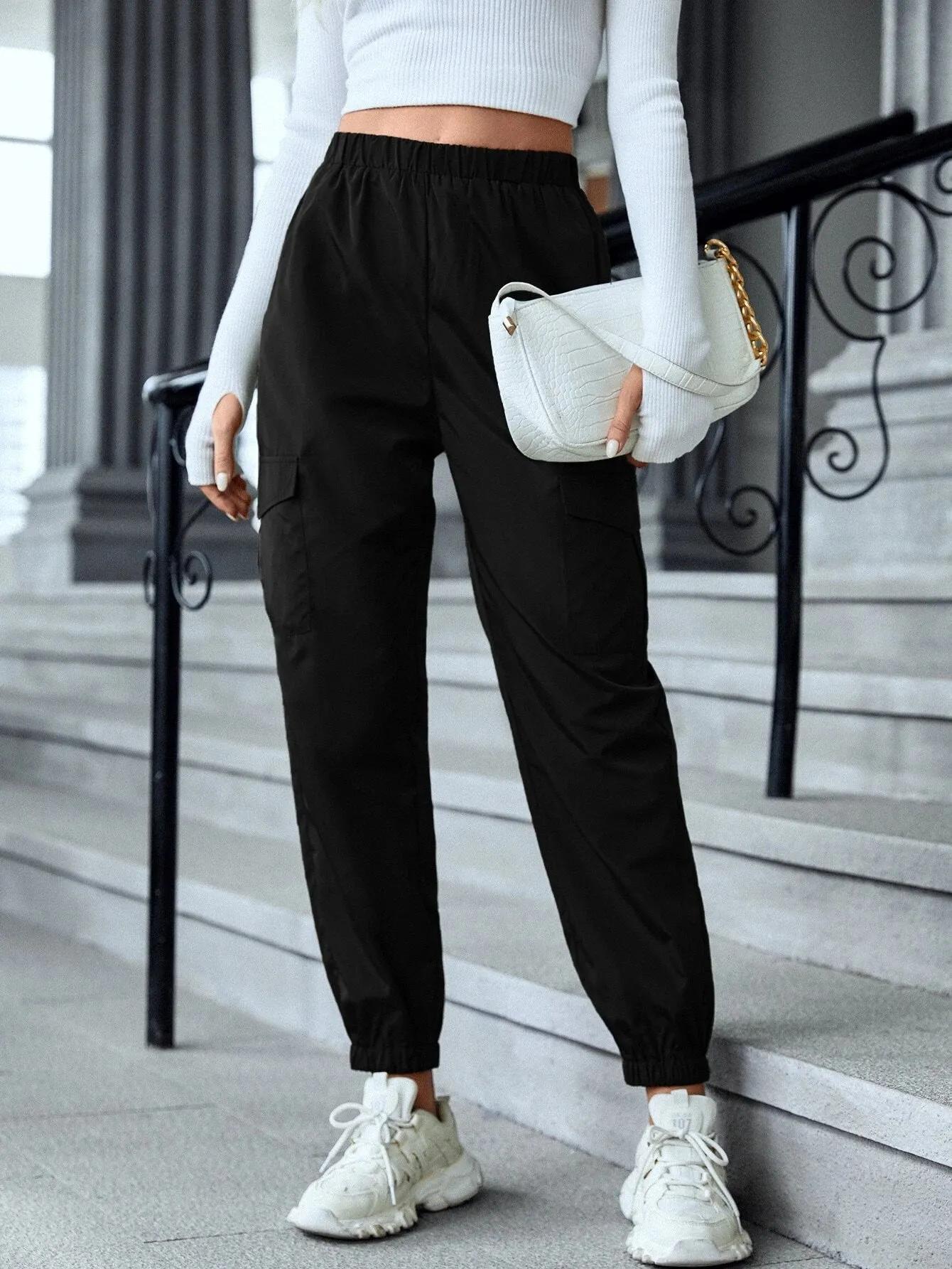 Regular Fit Pocket Cargo Pants