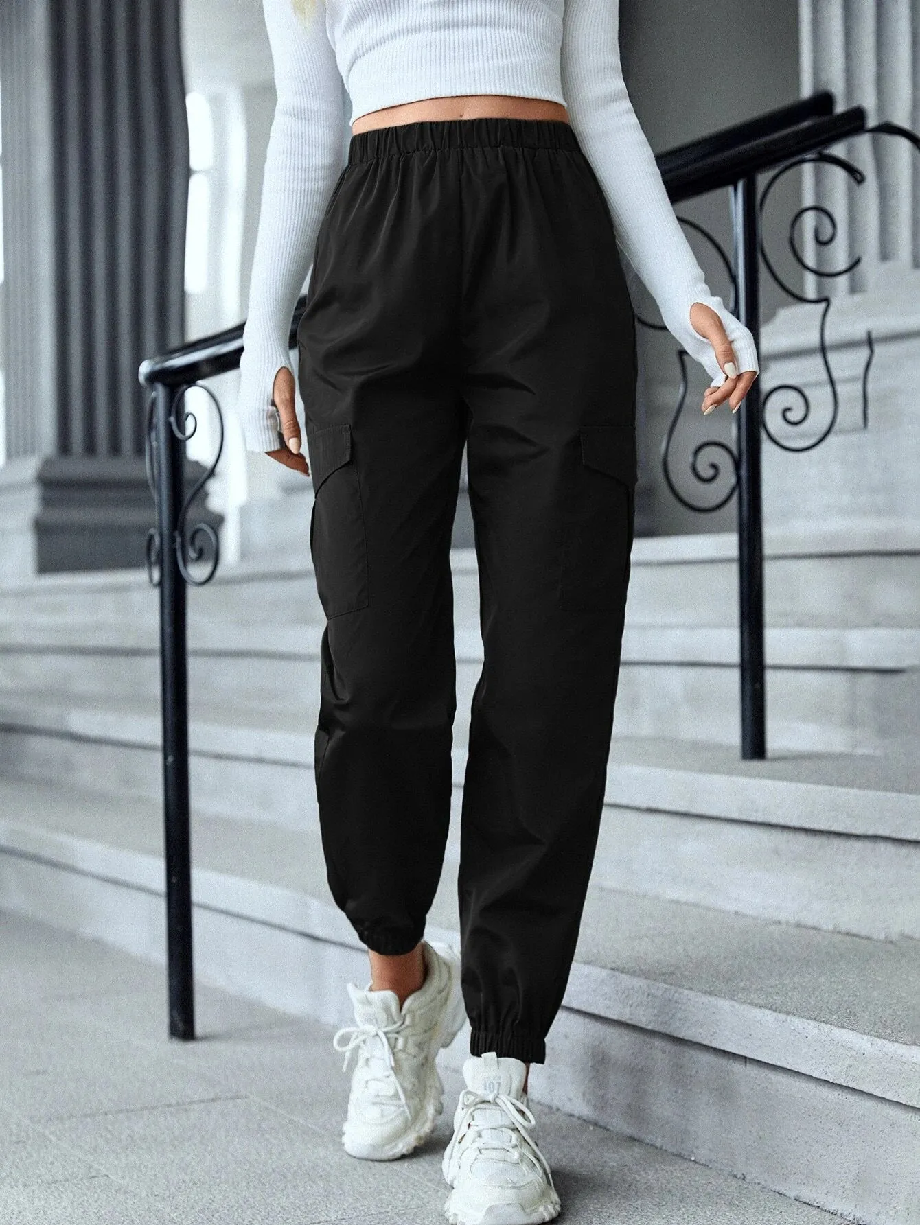 Regular Fit Pocket Cargo Pants